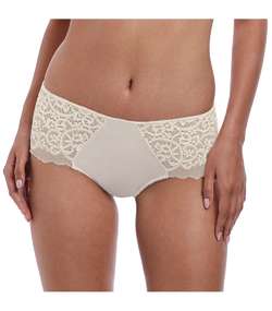 Lace Essentials Short Creme