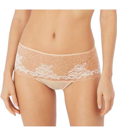 Lace Perfection Short Beige – Beige boxertrosor från Wacoal