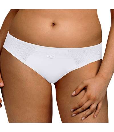 Parisian Allure Brief White – Vita brieftrosor från Chantelle
