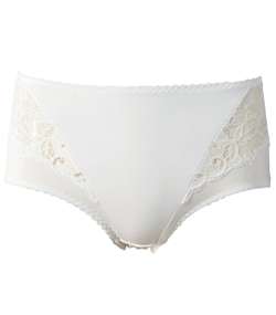 Brief 17831 White